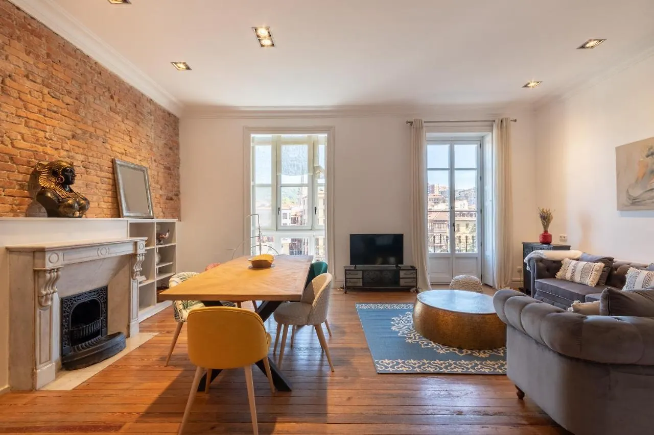 Confort Y Diseno Con Vistas Al Casco Viejo Bilbao Apartment